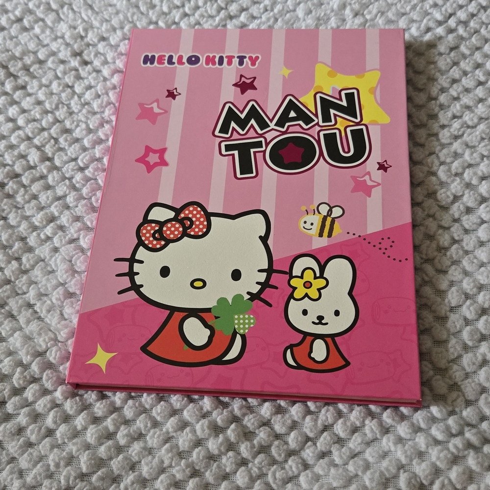 Hello Kitty Pink Eyeshadow Palette - Picture 3 of 3